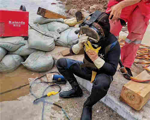 凉水塔水下清淤施工公司