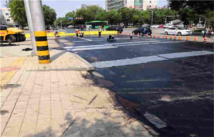 防裂贴价格公示—阿里防裂贴道路养护