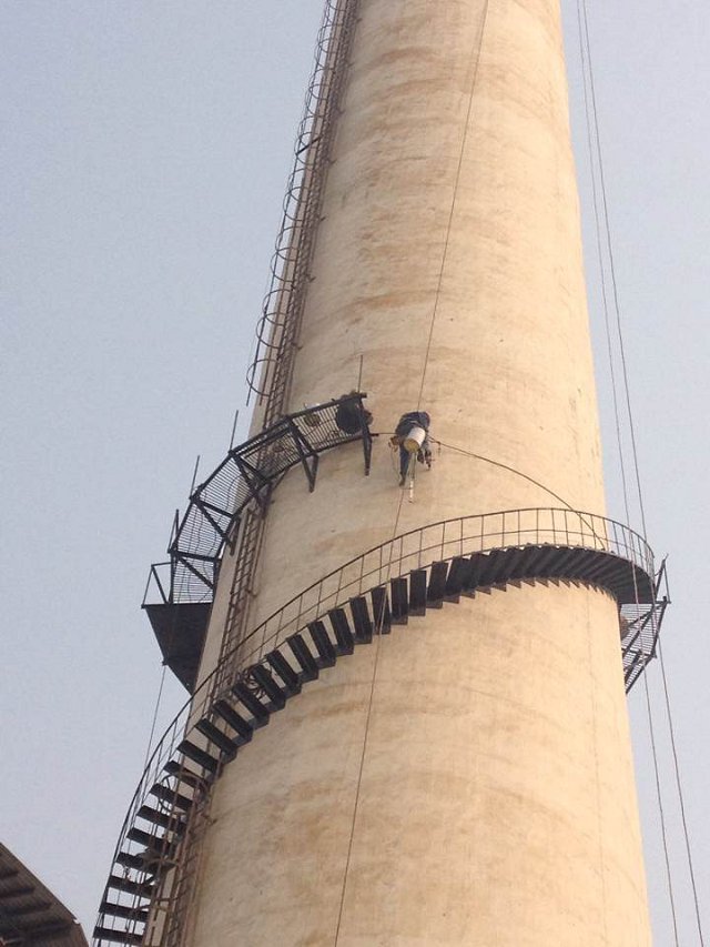 石首烟囱安装爬梯公司-厂家