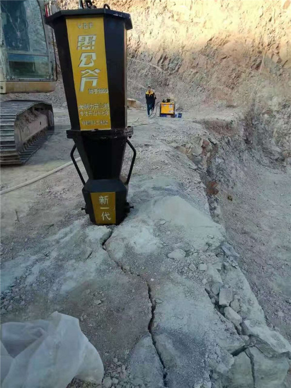 安徽六安霍邱县开裂岩石机器设备
