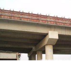 巫山县桥梁防撞墙钢模板施工车