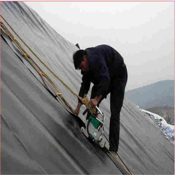 ：青岛hdpe土工膜厂家——青岛欢迎您