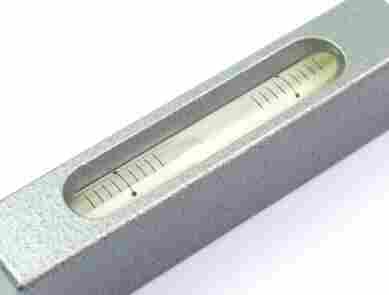 1594191779448208.jpg 条式水平仪的使用方法和注意事项