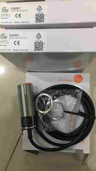 1597463170349303.jpg 德国IFM激光测距传感器05D100