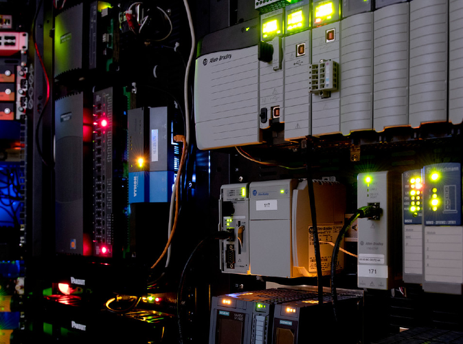 1766-L32AWAA模块说明