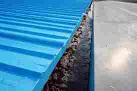 高要防腐机构—厂房屋顶除锈防腐＝钢结构瓦面防腐高空作业