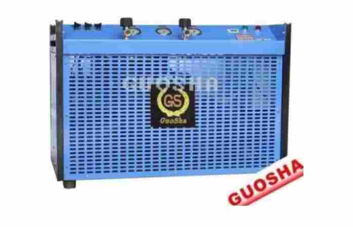 7.5KW活塞压缩机300公斤压力空压机