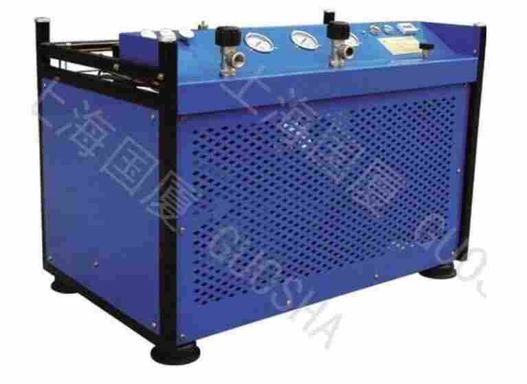 活塞机7.5KW高压空压机03.立方移动式压缩机