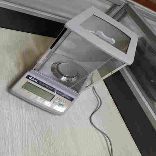 2022:芜湖2公斤防爆电子秤精度0.1克更新