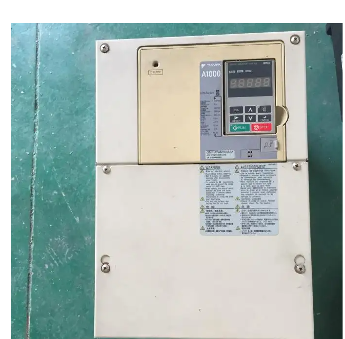 日本安川A1000系列变频器CIMR-AB4A0296ABA 功率132KW