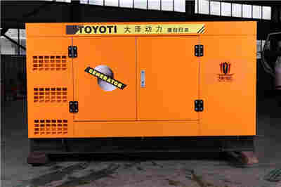 防雨罩250KW柴油发电机大泽动力