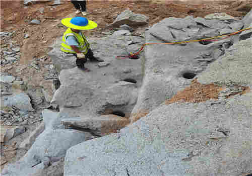 河南安阳液压岩石劈裂器液压岩石劈裂棒每吨成本-/2022已更新