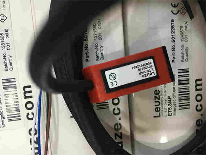 1677565131875545.jpg LEUZE劳易测偏振逆反射光电传感器PRK25C/4P-M12