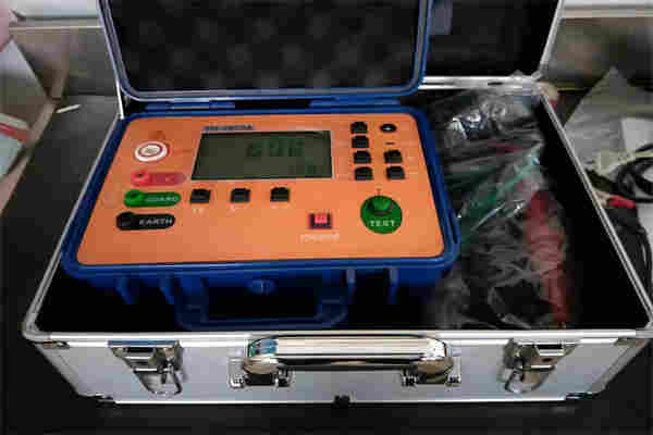 10A大地网接地电阻测试仪青岛天正华意电气