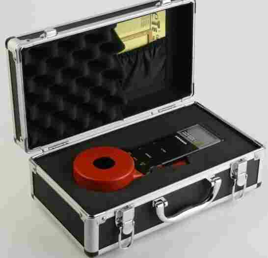 双钳数字接地电阻测试仪青岛天正华意电气