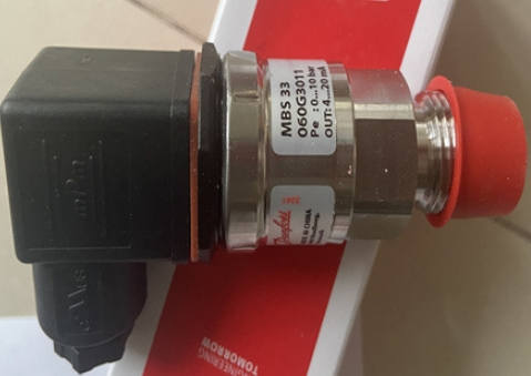 DANFOSS温度传感器MBS 3050 060G3586现货
