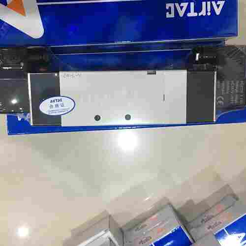 AIRTAC电磁换向阀4V430C15B安装尺寸