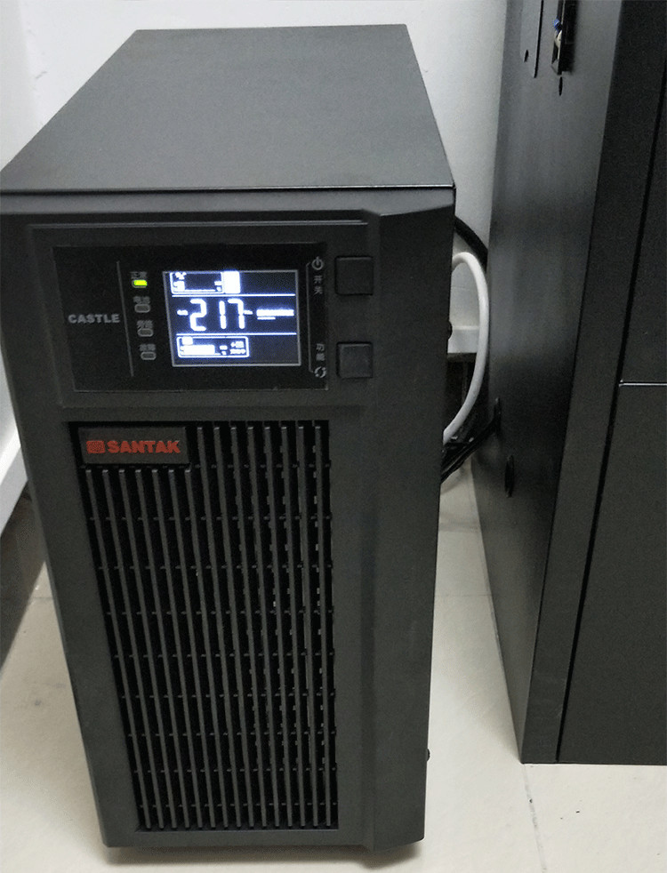 山特UPS电源PT1K-i -1kva输出负载1kw标机内置电池