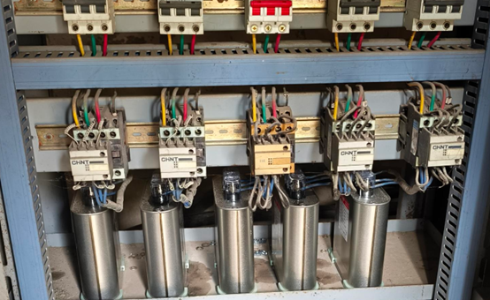 别让功率因数拖垮你的电费 无功补偿罢工的真相