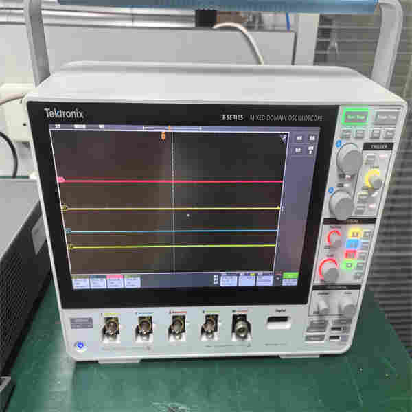  Tektronix 泰克MDO34示波器