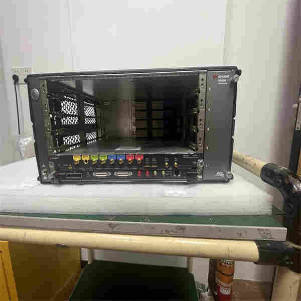 是德科技M9505A AXIe 5 插槽机箱