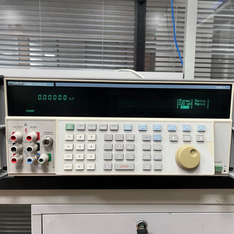实测可用FLUKE福禄克5720A多功能校准仪