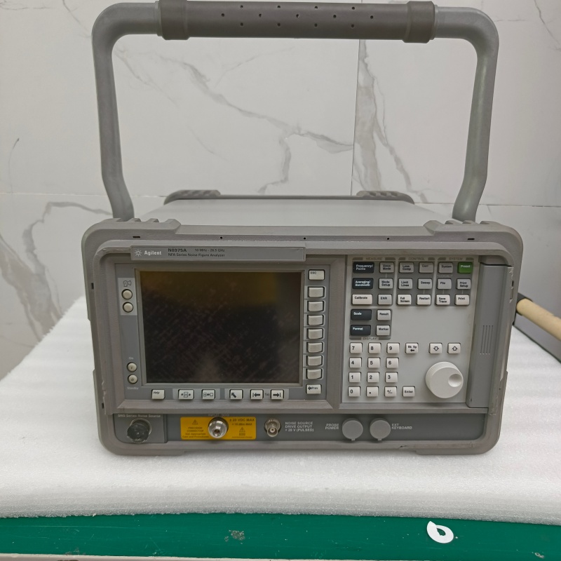 实验室退役实测可用Agilent安捷伦N8975A噪声系数分析仪