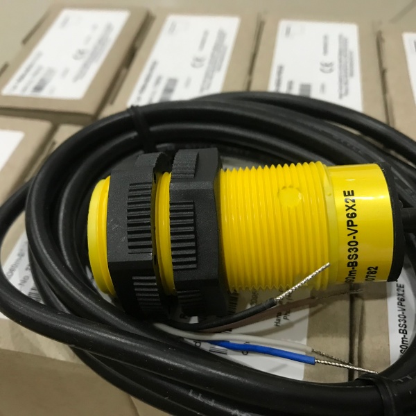 1784539743289261.jpg TURCK图尔克流量开关FCS-G1/2A4-AP8X-H1141参考图